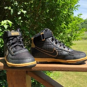 Nike Vandal Rock n Roll Premium Youth 4/ Wmn 5.5/6